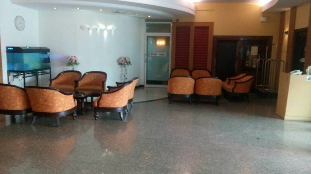 Bp Grand Suite Hotel Hat Yai Exteriör bild