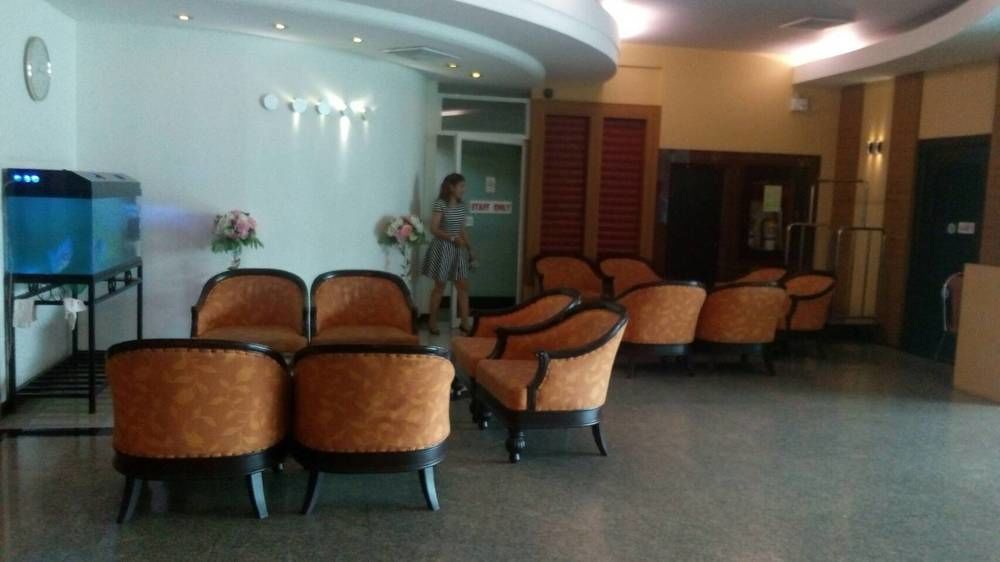 Bp Grand Suite Hotel Hat Yai Exteriör bild