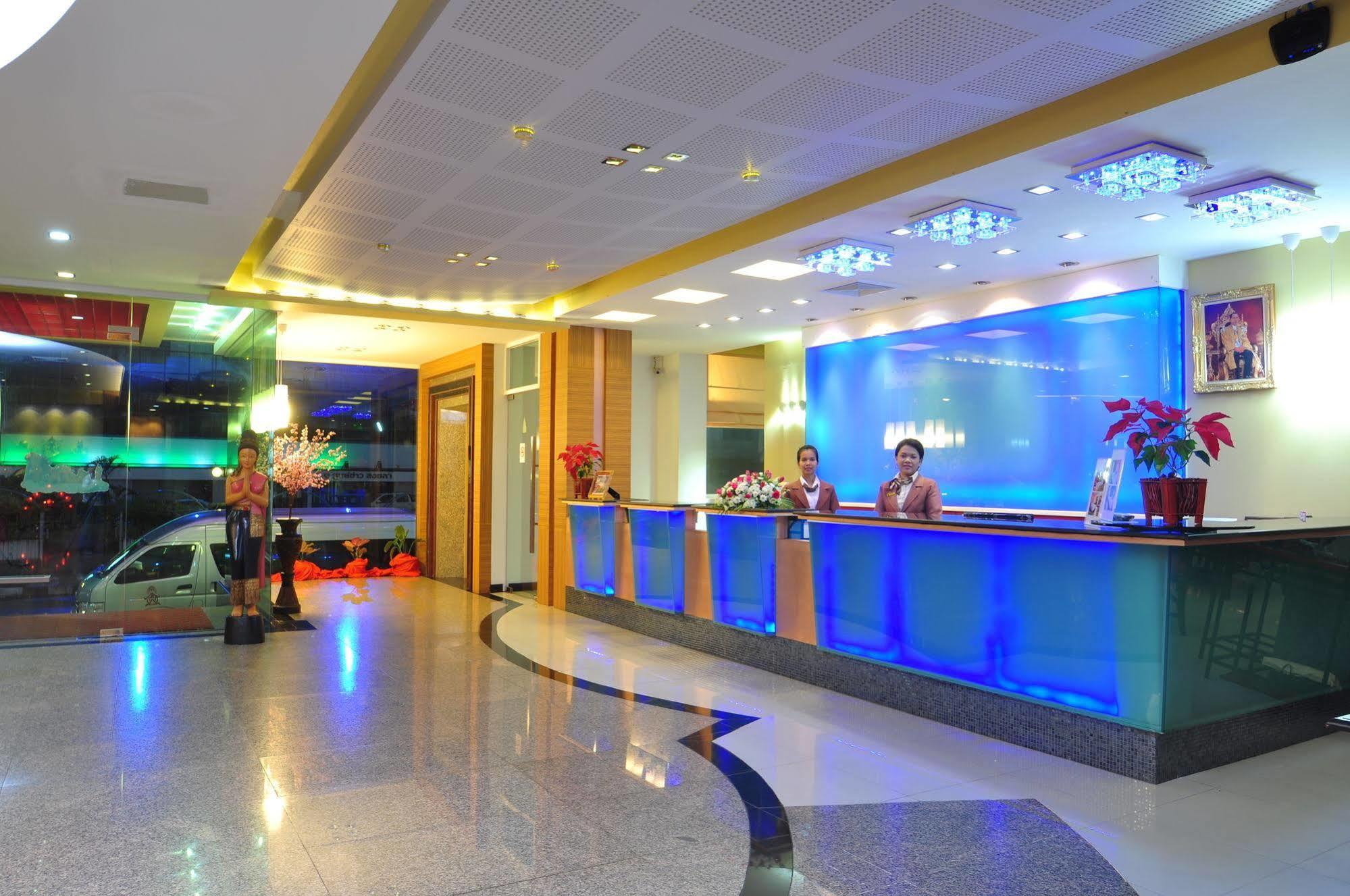 Bp Grand Suite Hotel Hat Yai Exteriör bild