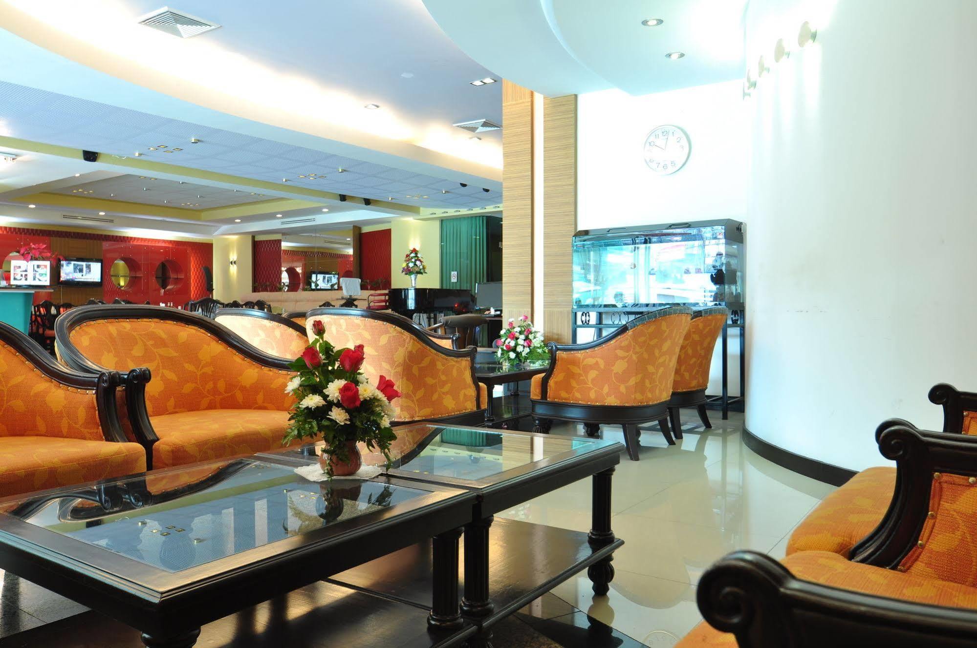 Bp Grand Suite Hotel Hat Yai Exteriör bild