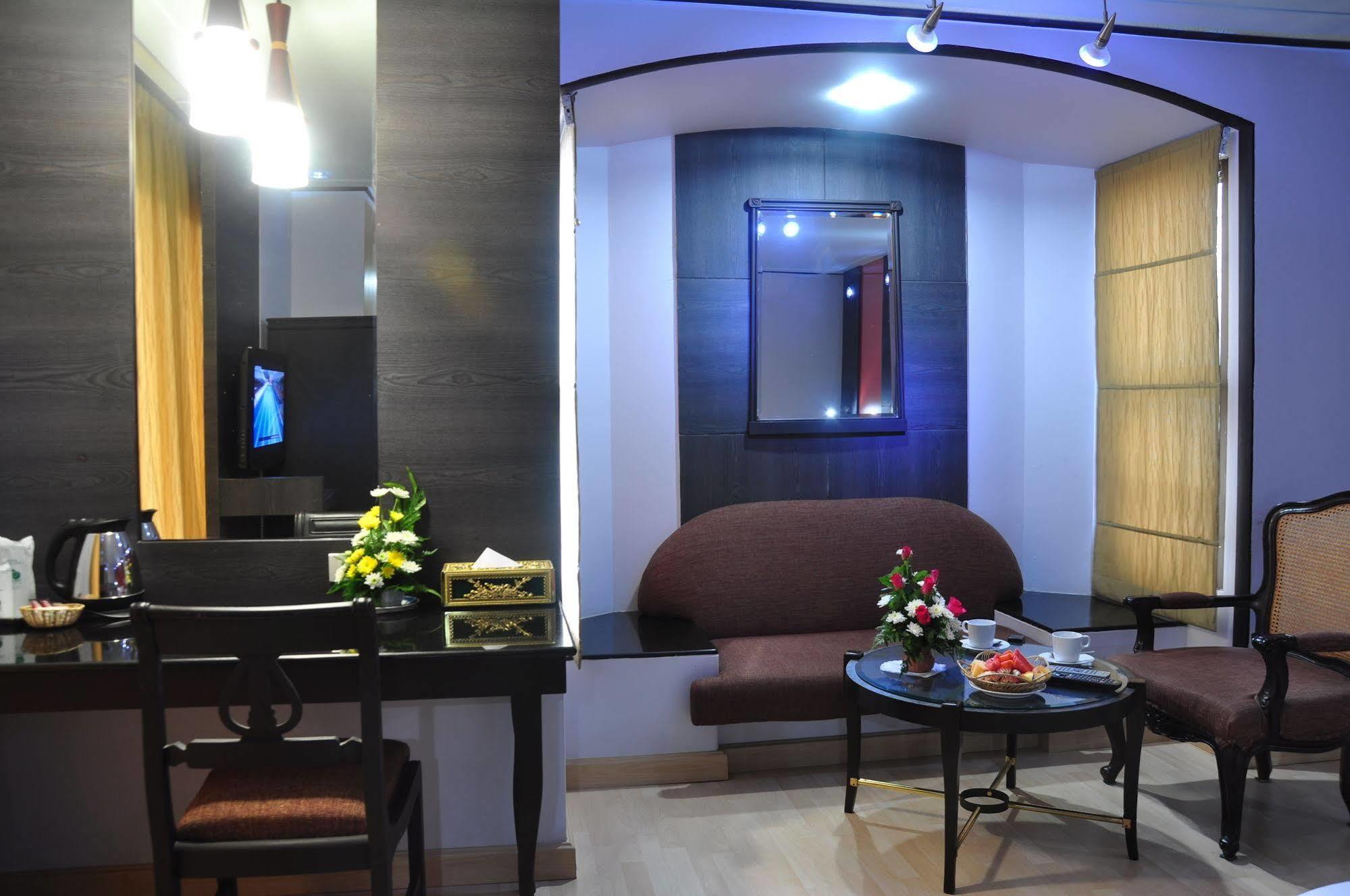 Bp Grand Suite Hotel Hat Yai Exteriör bild